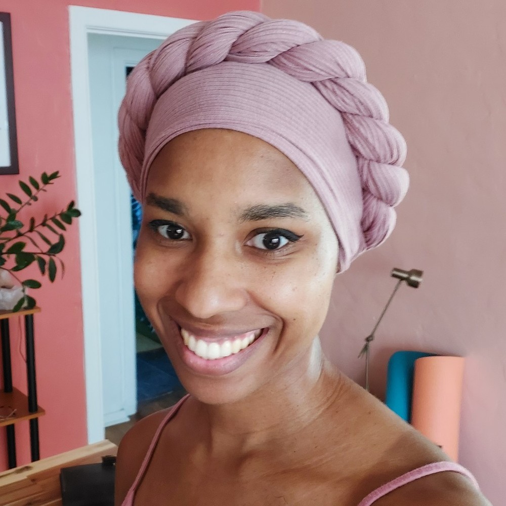 Meet your Posher, Chrystin